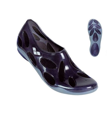 Arena chaussure on sale piscine