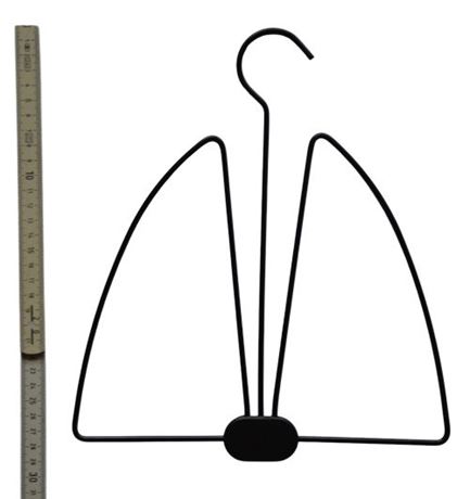 Kleiderbügel Mütze