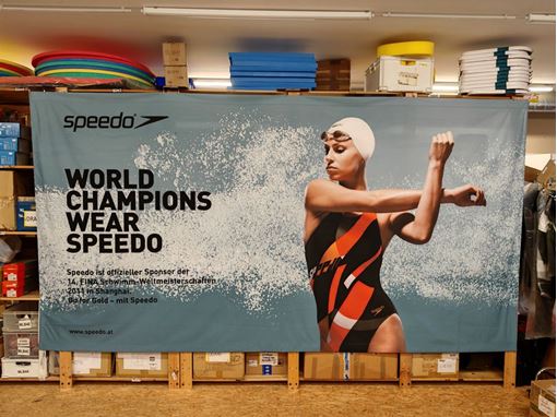 Speedo-Frau-384x198